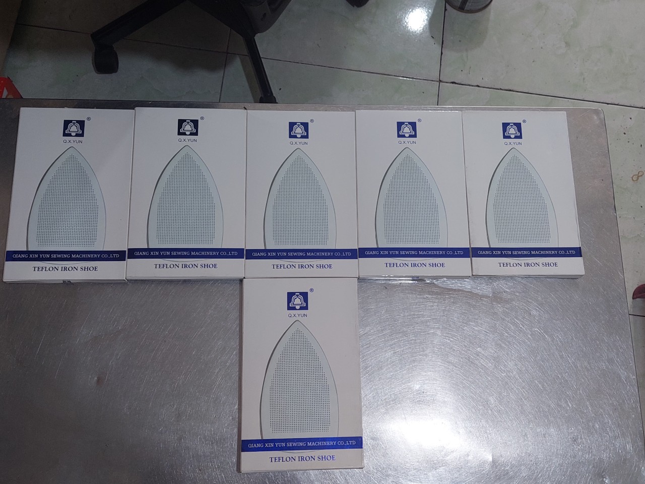 2 cái mặt nạ bàn ủi hơi nưóc cao cấp