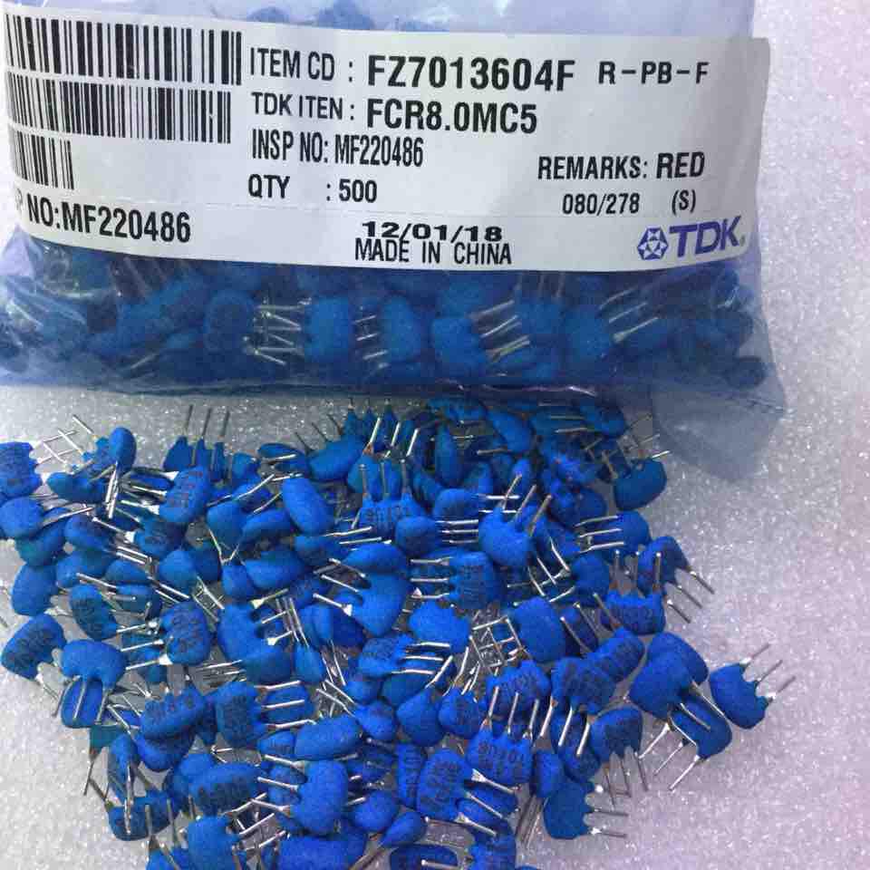 Thạch anh 8 M /3 chân giá cho 20 chiếc