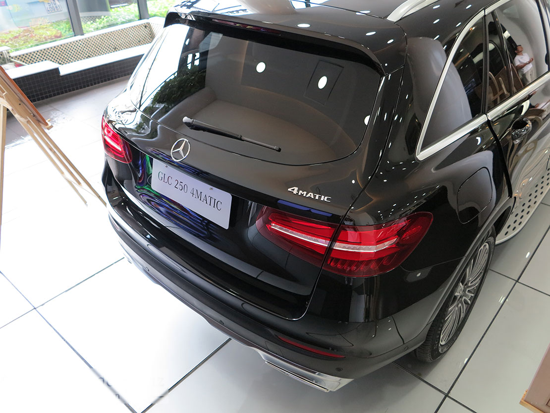 Decal tem chữ GLC250 dán đuôi xe ô tô