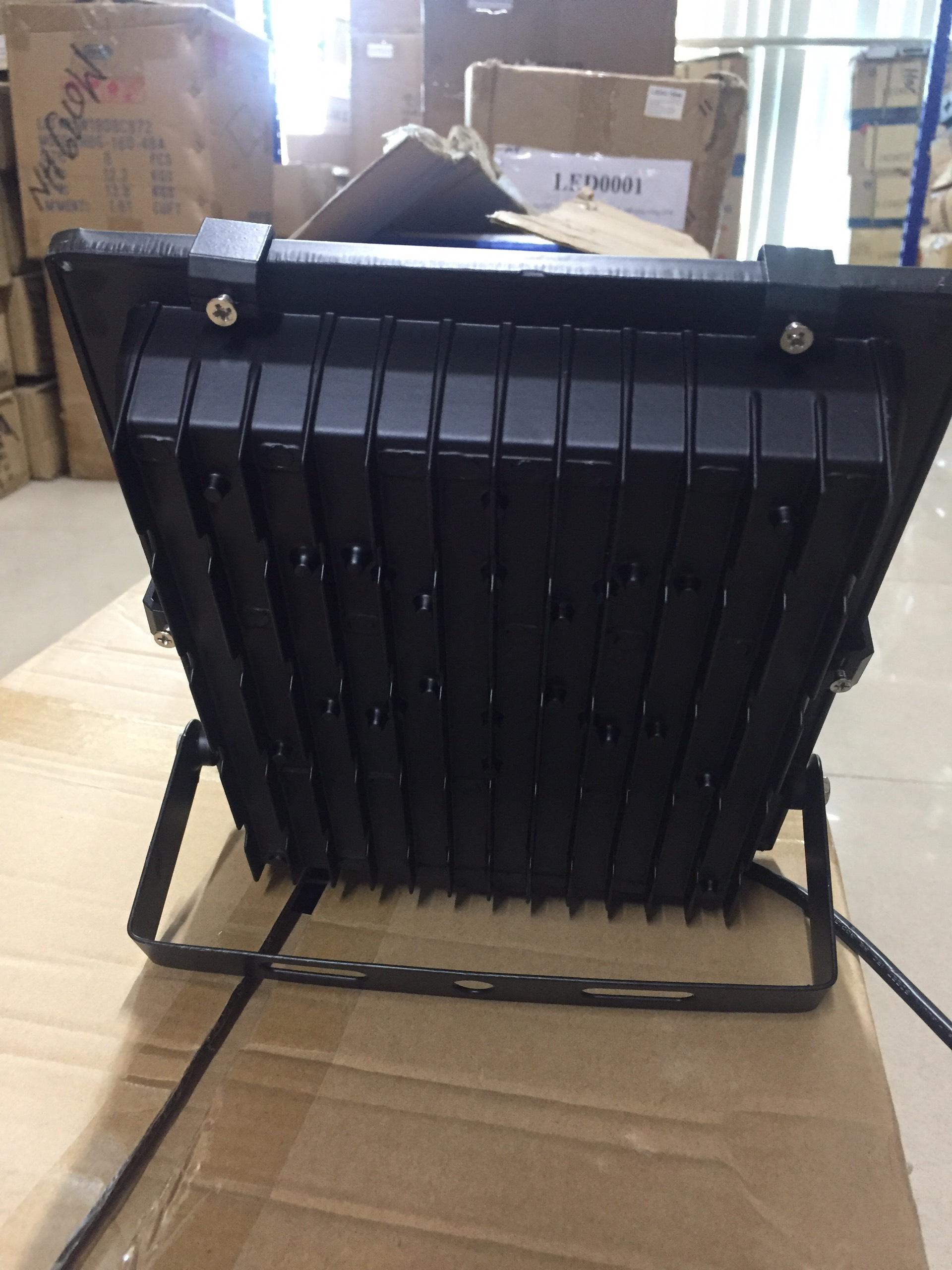 Đèn pha LED 50W ngoài trời chip COB siêu sáng