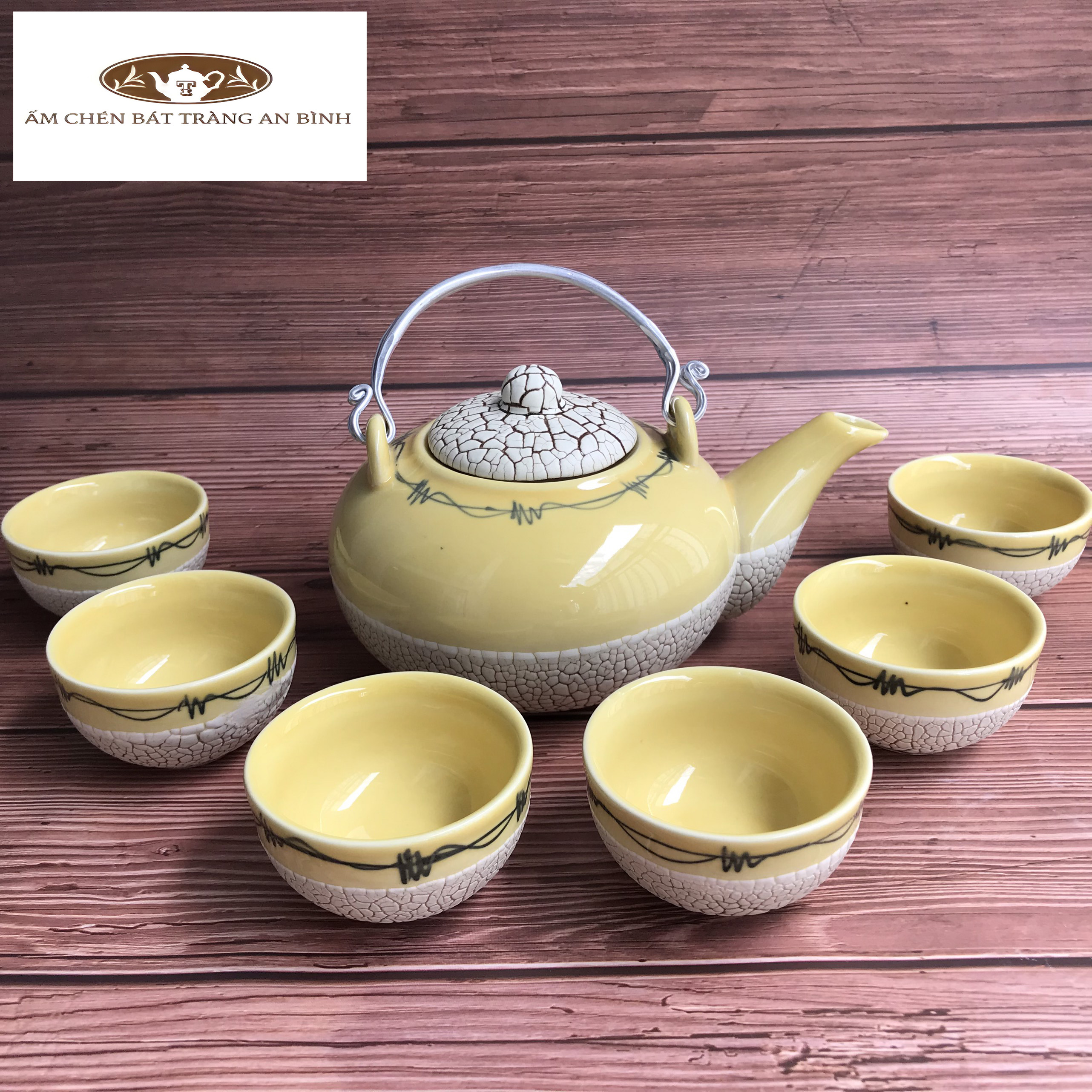Bộ ấm chén gốm sứ Bát Tràng men Rạn Vàng Tròn