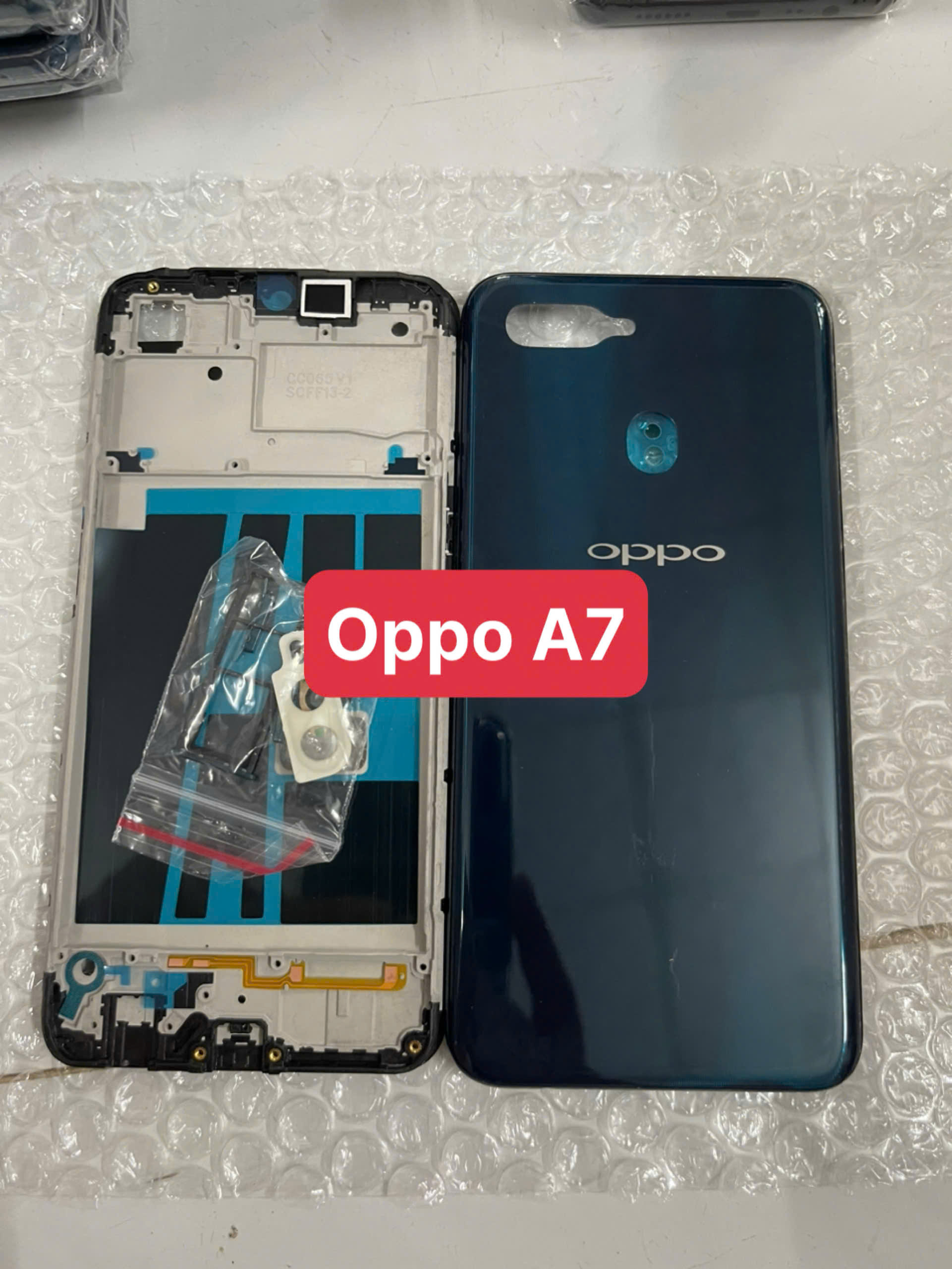 bộ vỏ oppo A7 - gồm lưng,sườn,phím,kính camera