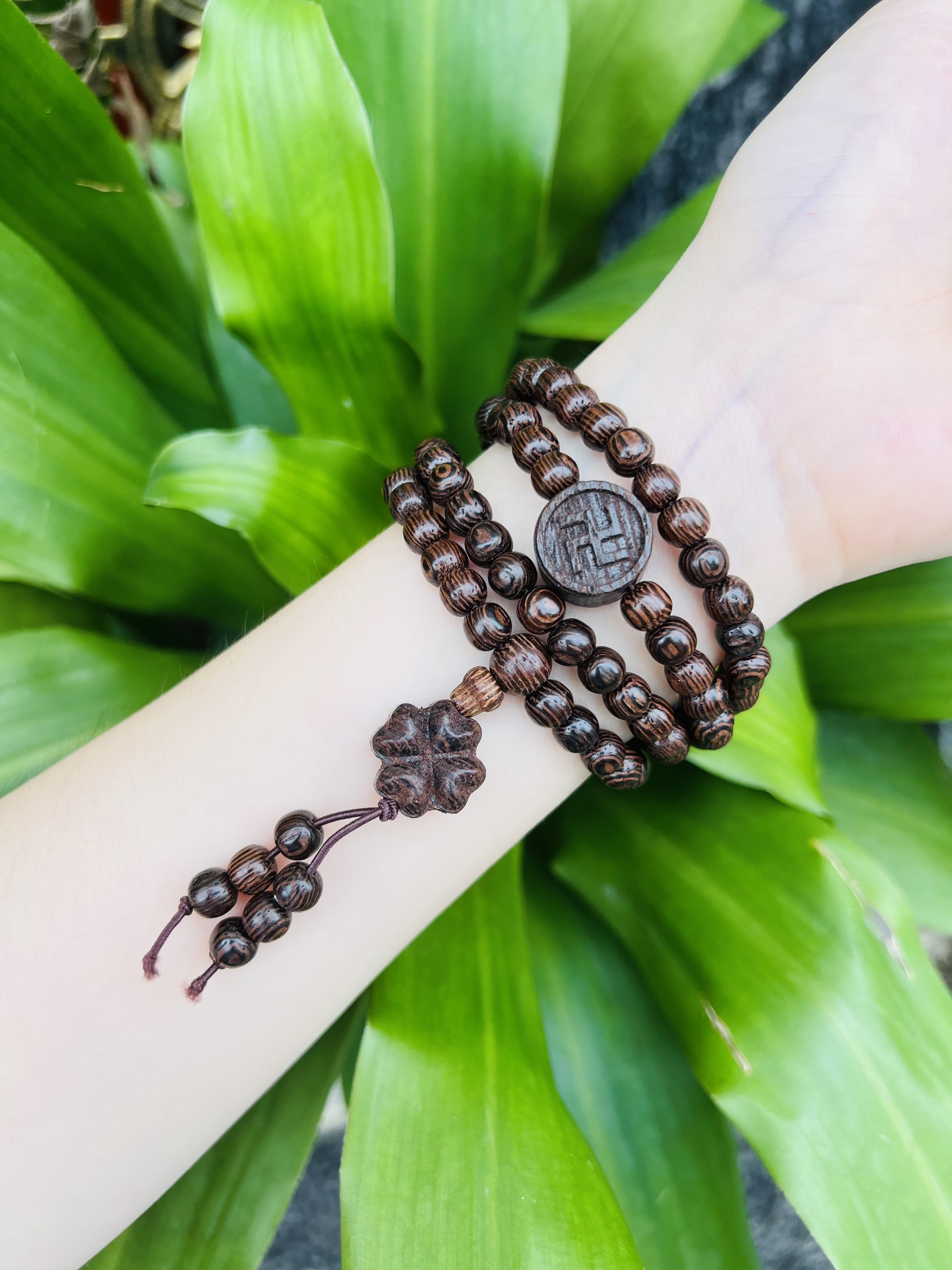 Vòng Tay Trầm Hương, Chuỗi Vòng 108 Hạt Trầm Mix Thần Tài, Hoa Sen 6li nhiều mẫu