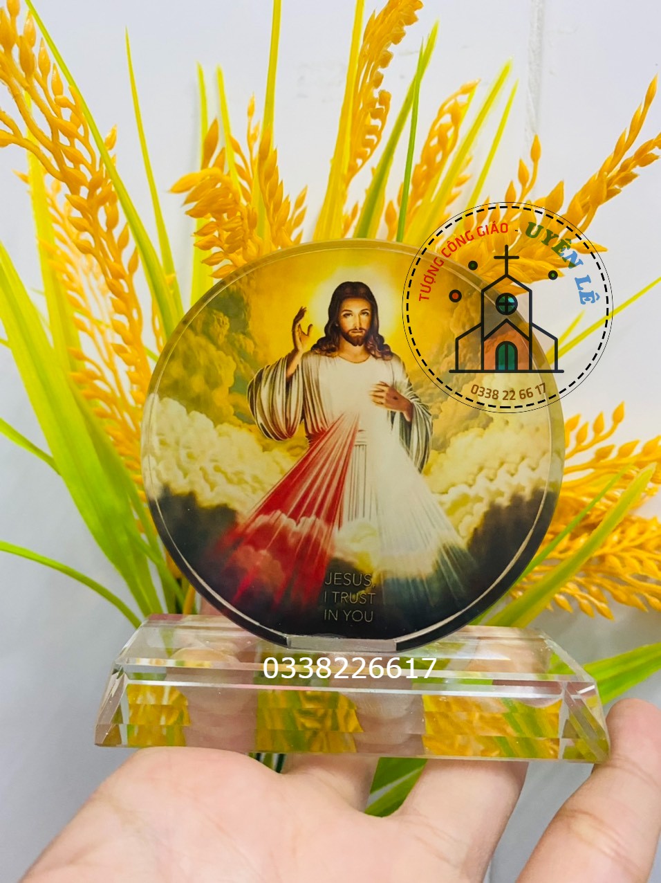 Tượng công giáo Pha lê tròn màu