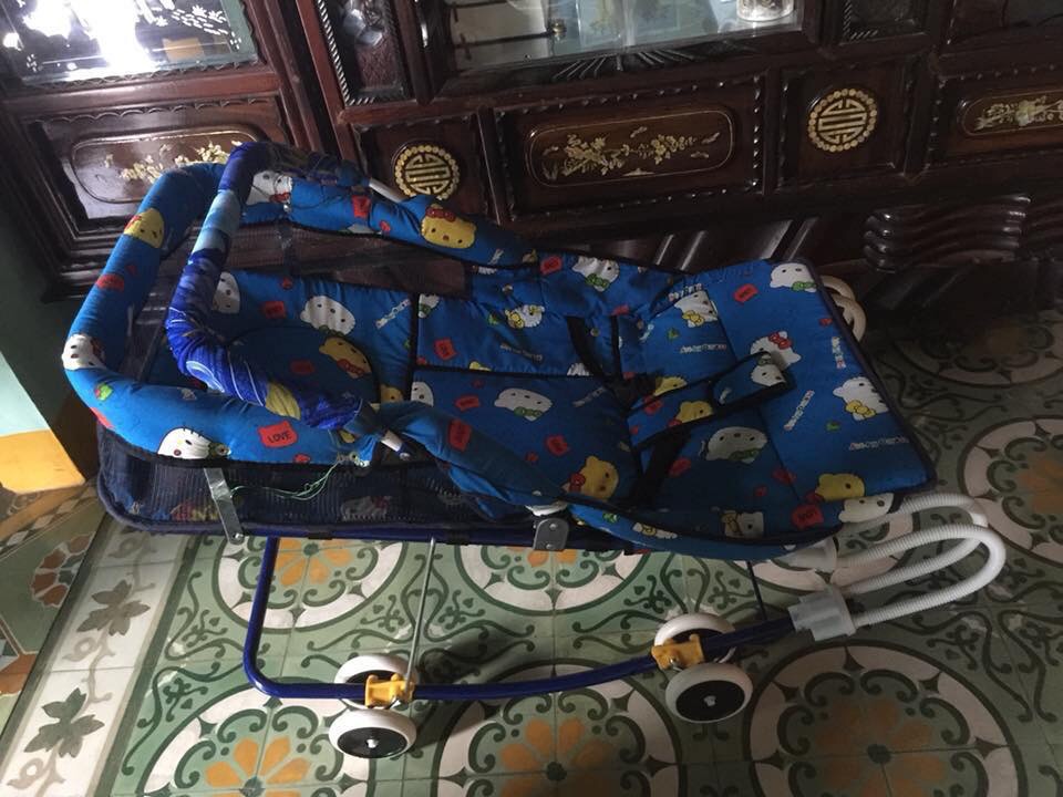 NÔI NHÚN KÈM MÀN CHỐNG MUỖI CHO BÉ