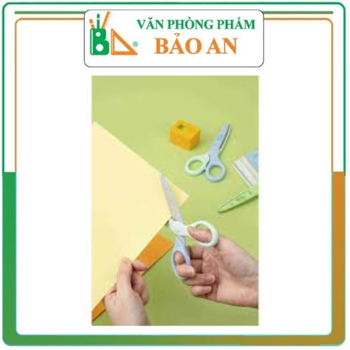 Kéo thủ công Deli Z504 ,kích thước 135mm,phù hợp với học sinh tiểu học.
