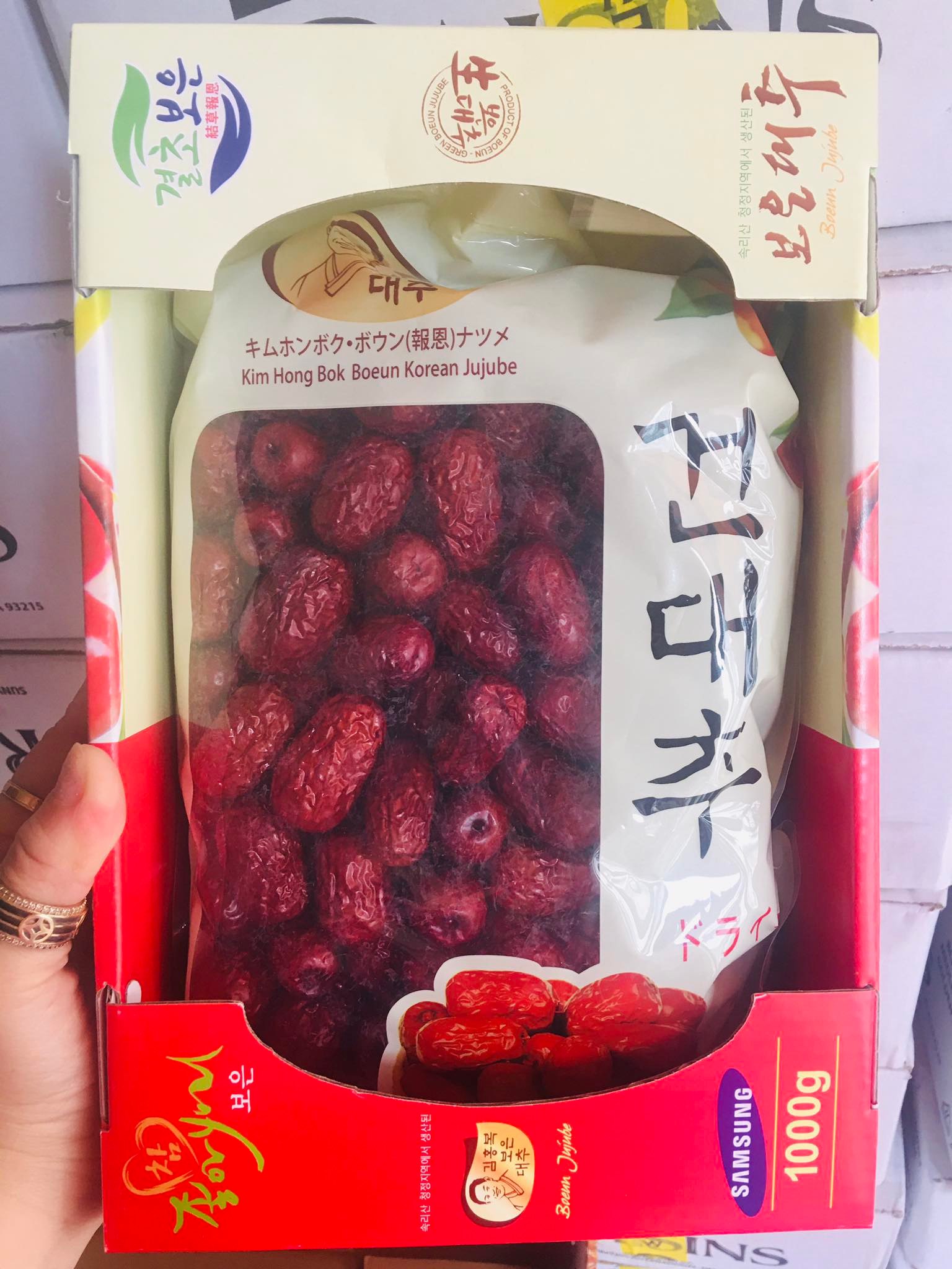 [HCM]Táo đỏ chuẩn Hàn Quốc hộp 1kg trái nhỏ hàng đẹp siêu ngon