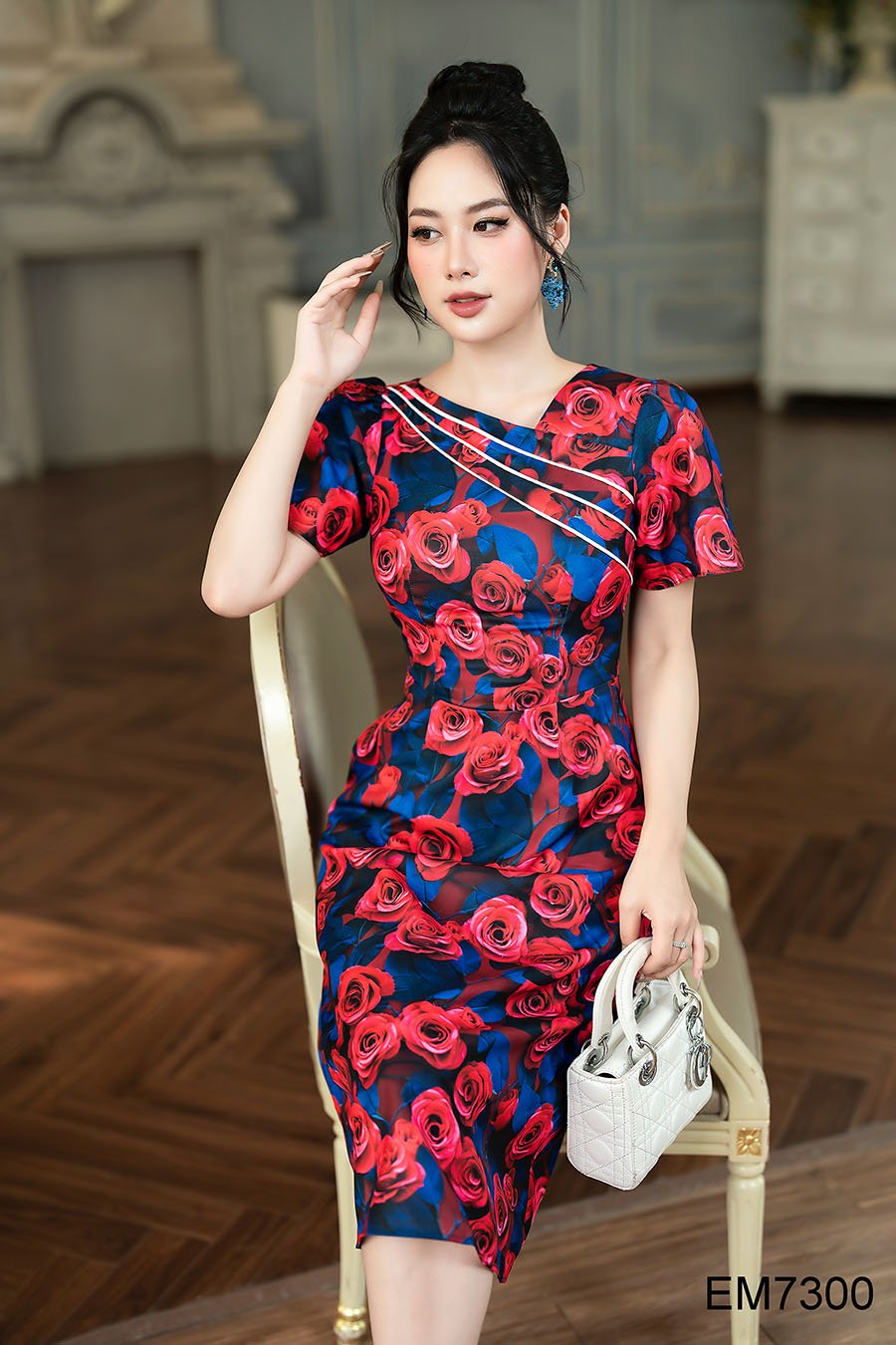 Đầm EMY EM7300 Xoè Hoa Cổ Lệch