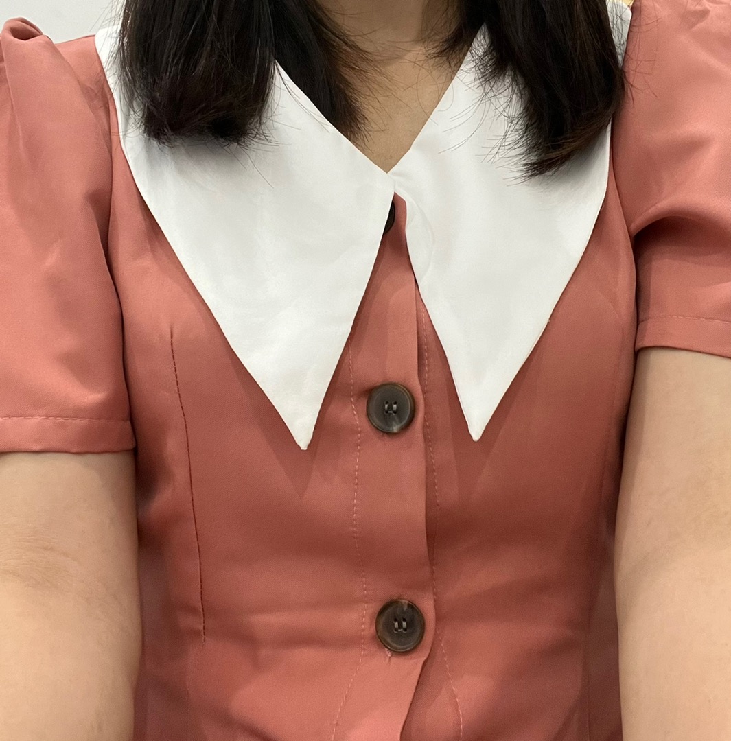 Đầm cổ trắng nút trước 4 màu