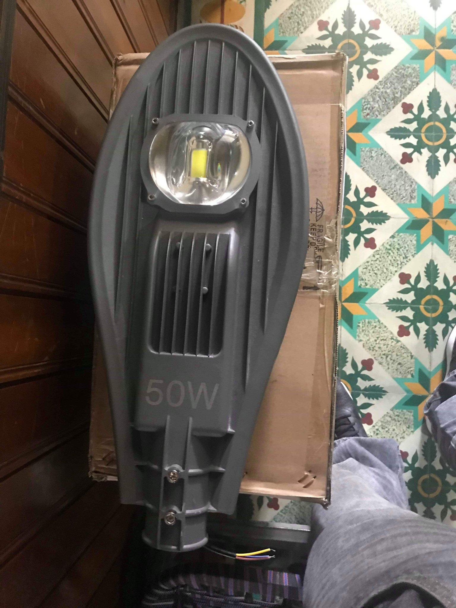 Đèn Lá Điện đường  50w Đủ