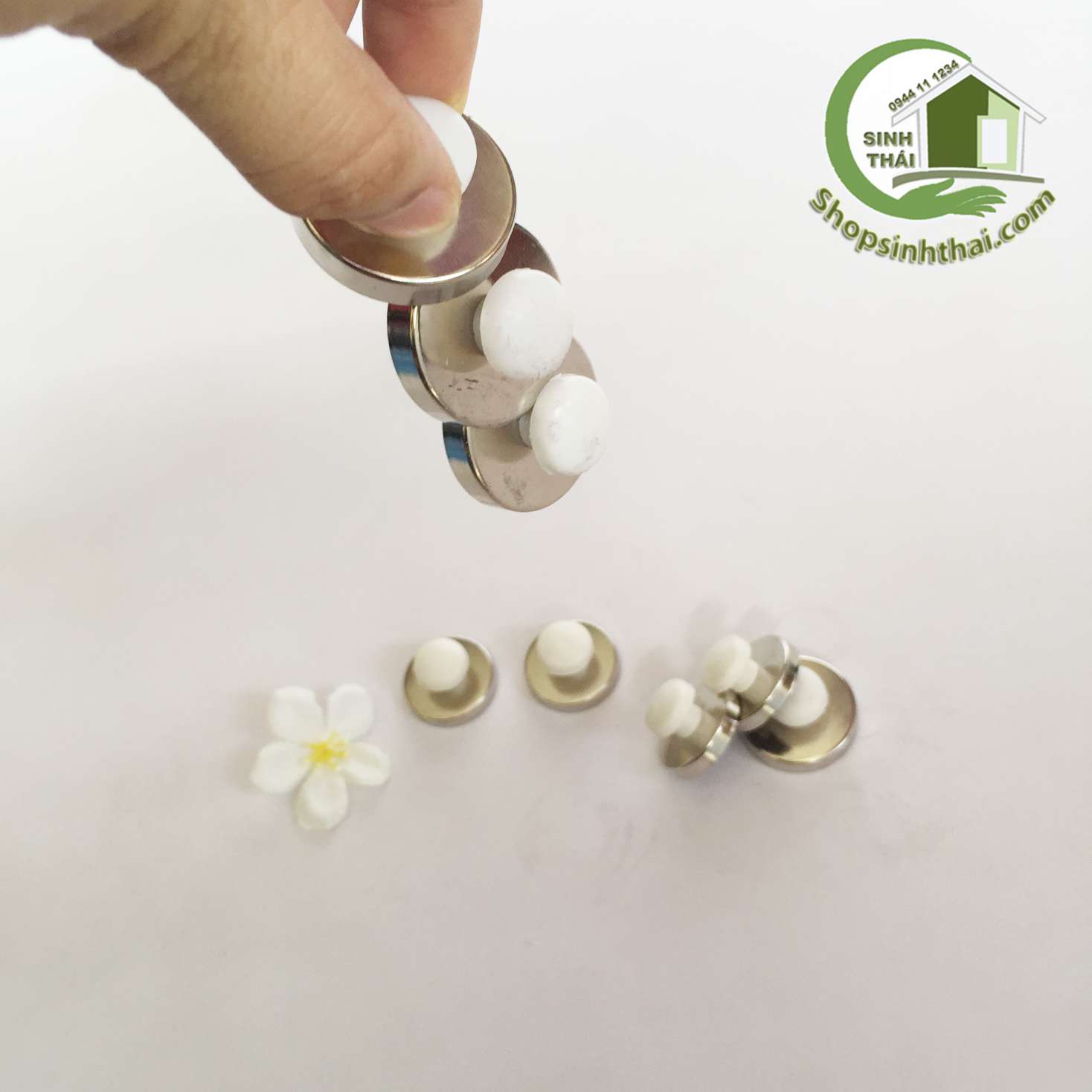 [HCM]Cục hít nam châm siêu bám dính - 1 cục