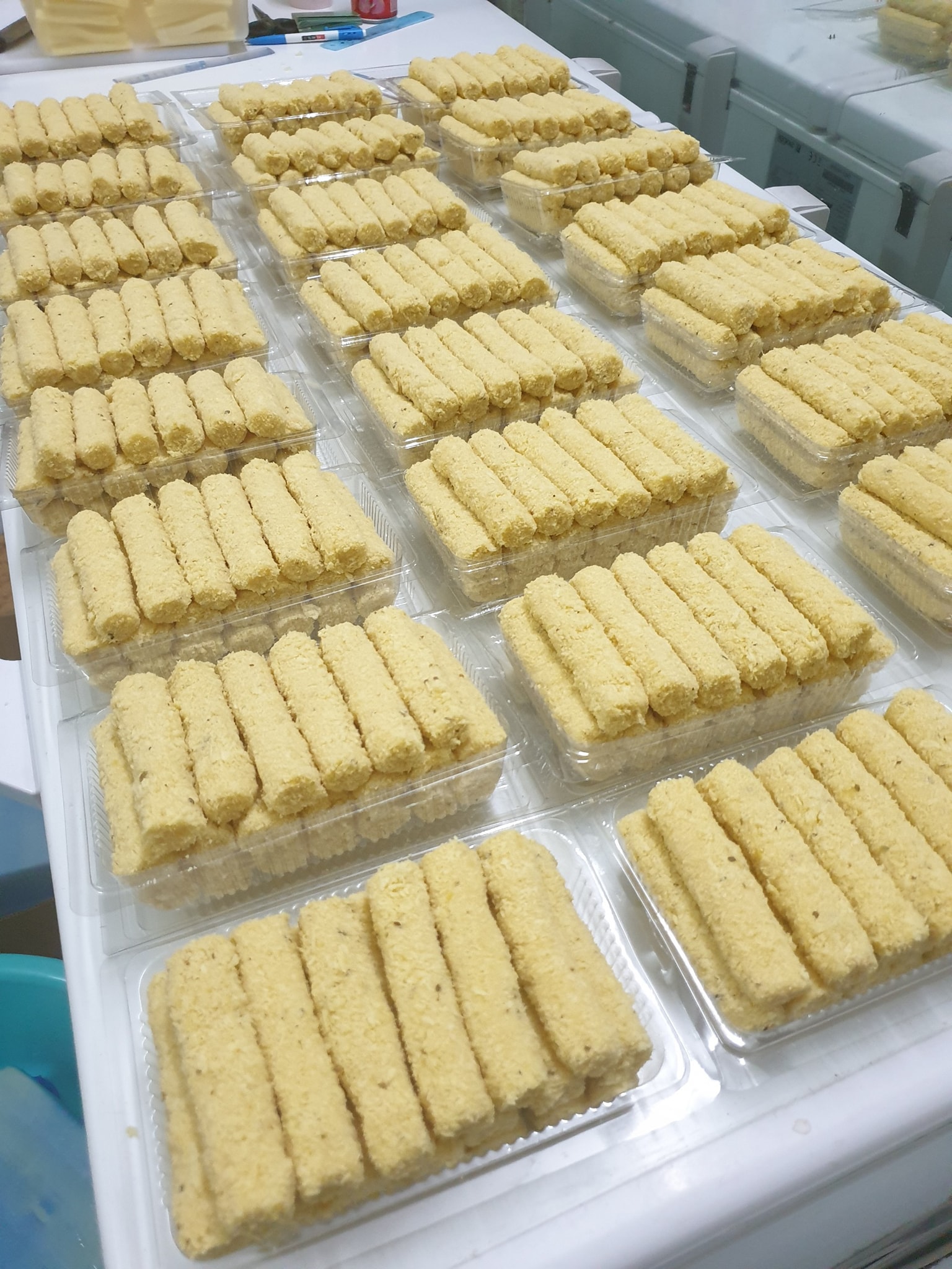 HCM Phô Mai Que Hãng Hộp 14 Cây