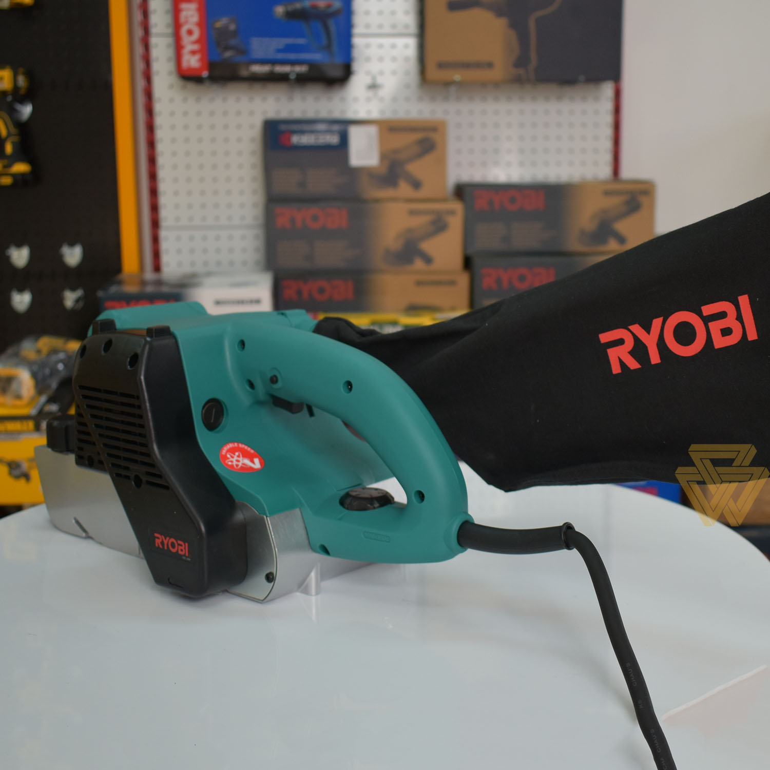 [Trả góp 0%]Máy Chà Nhám Tăng 1150W Ryobi BE-4240