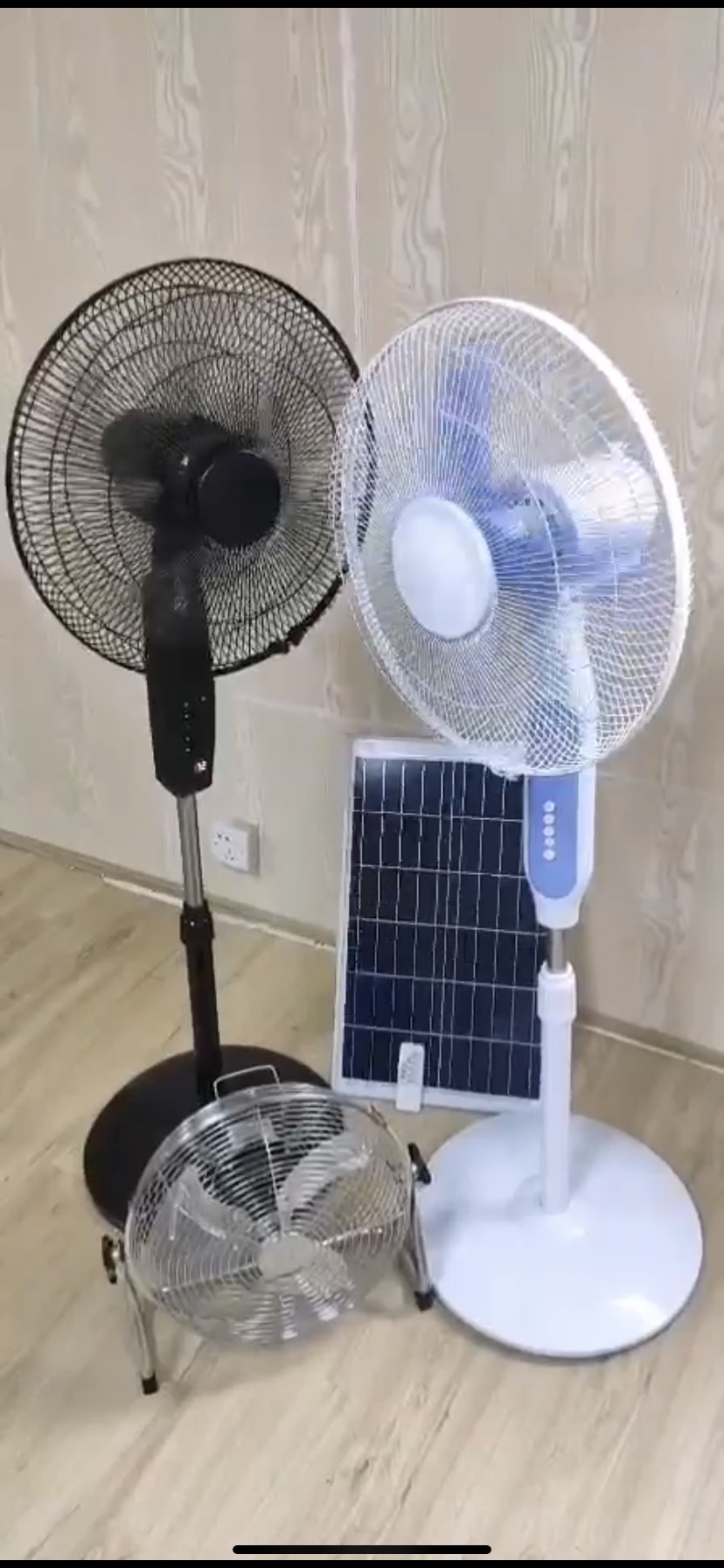 Quạt năng lượng mặt trời