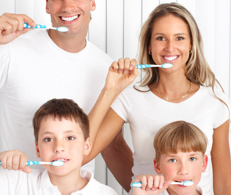Kem đánh răng COLGATE TOTAL ADVANCED WHITENING của MỸ 178 gr
