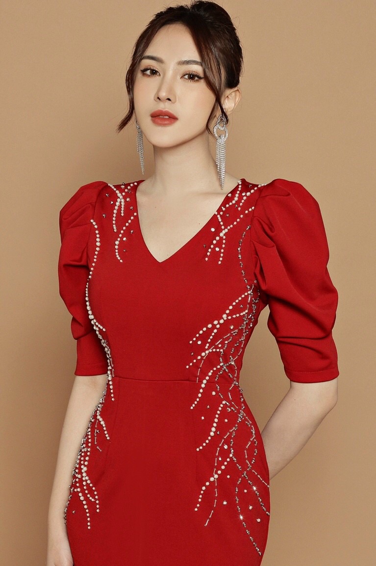 Đầm ôm body đuôi cá đính hạt sang trọng
