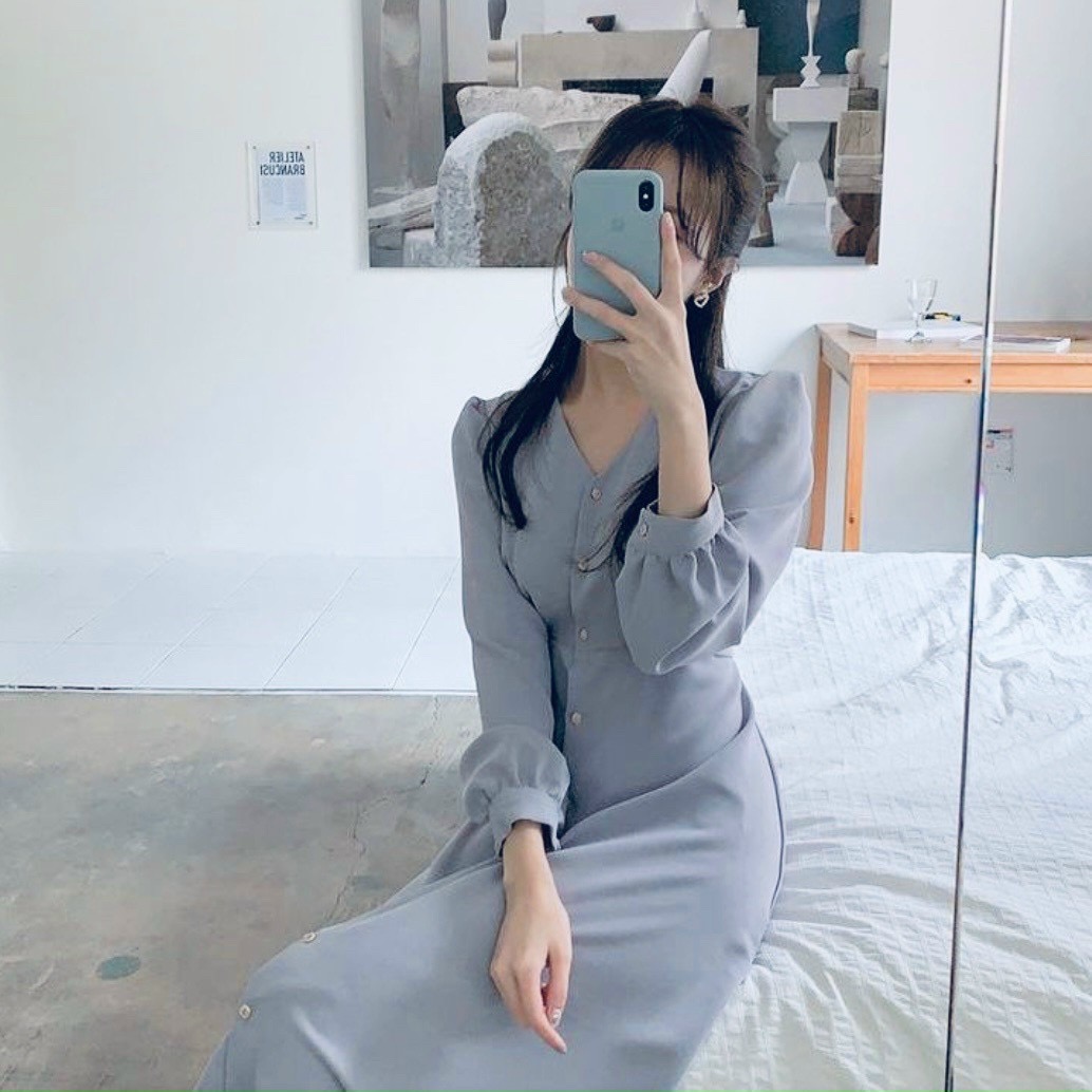 Đầm xám cổ V tay dài nút bọc