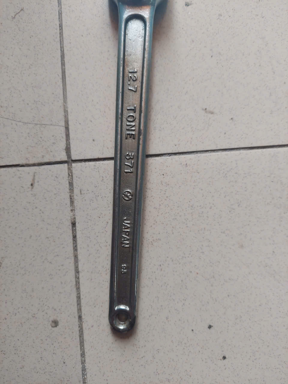 Cần siết mở tự động 1/2 hàng bãi nhật
