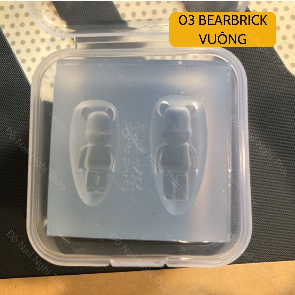 Khuôn silicon nail gấu bearbrick