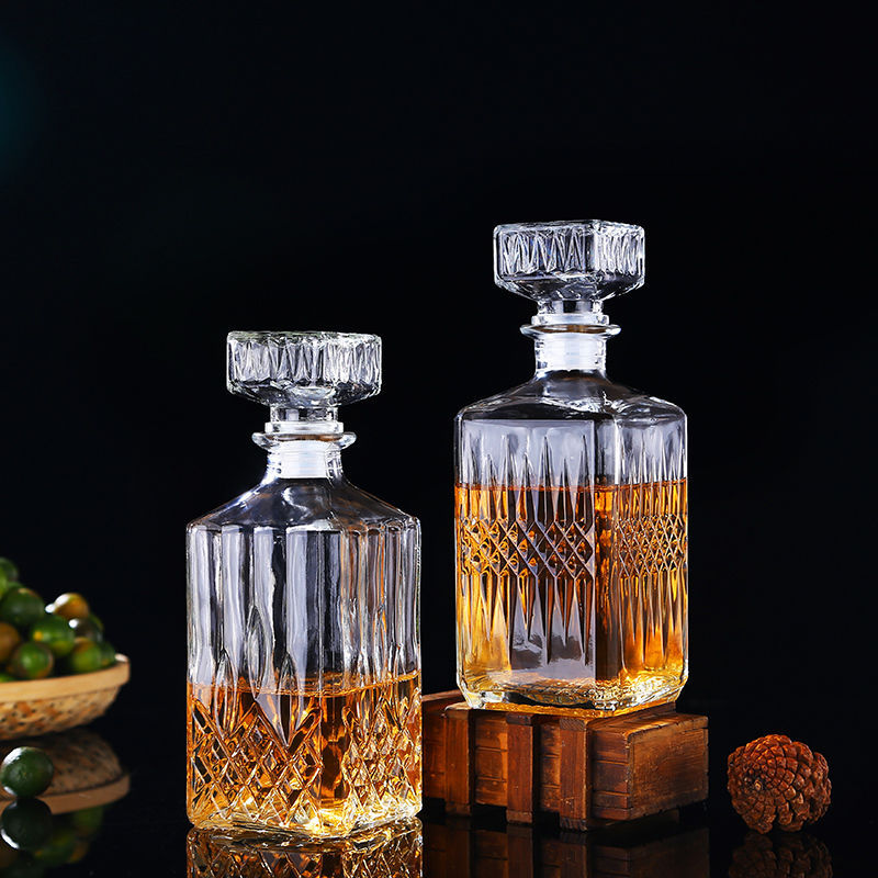 Chai Thuỷ Tinh Vuông 850ml Cao Cấp Đẹp