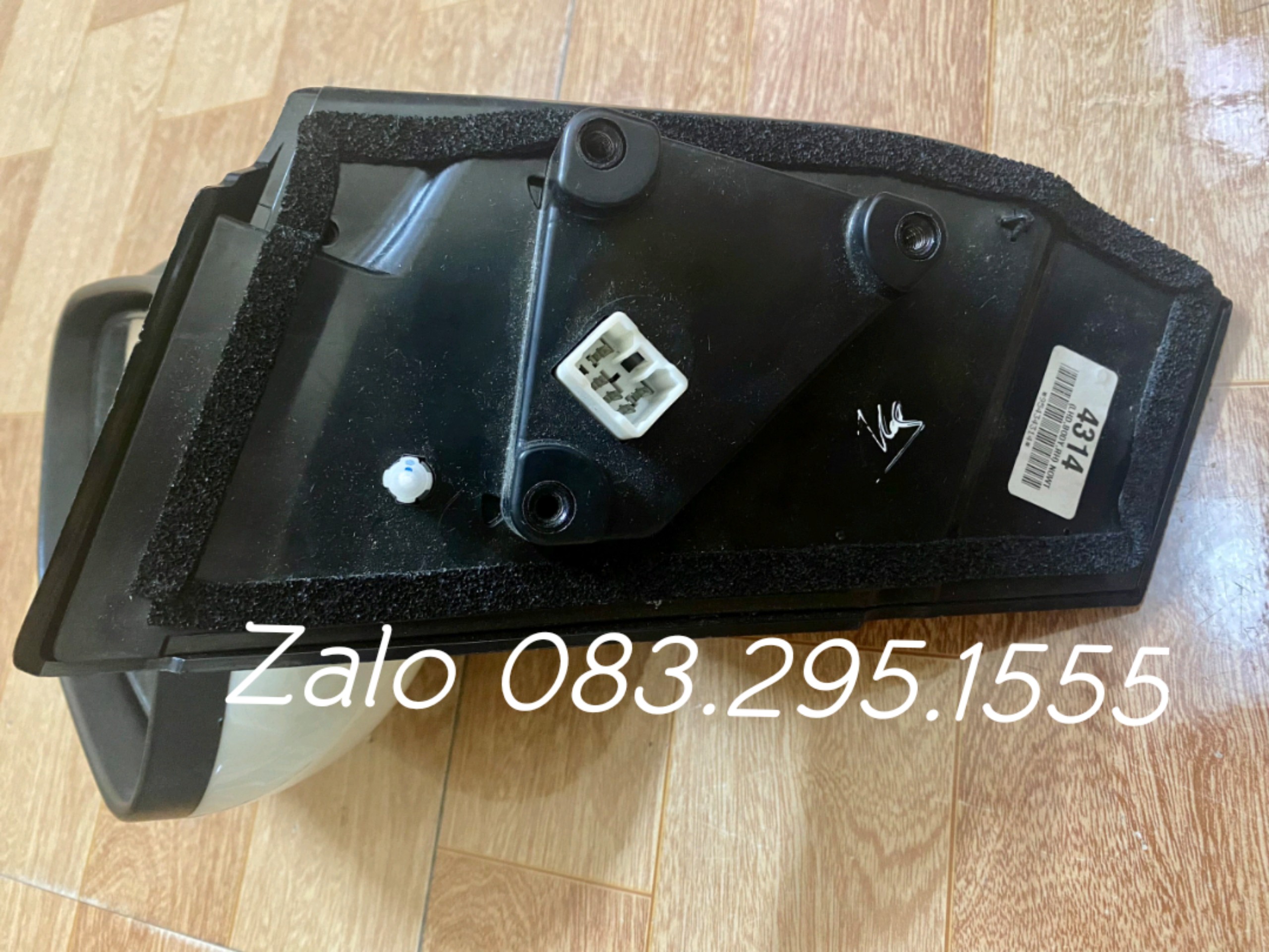 gương Matiz 4 , spark m300 ( gương điện 3 dây , xịn , không gập , không xi nhan  )