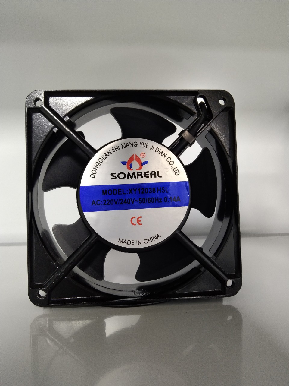 Quạt tản nhiệt 12*12*3.8cm   220V    0.14A