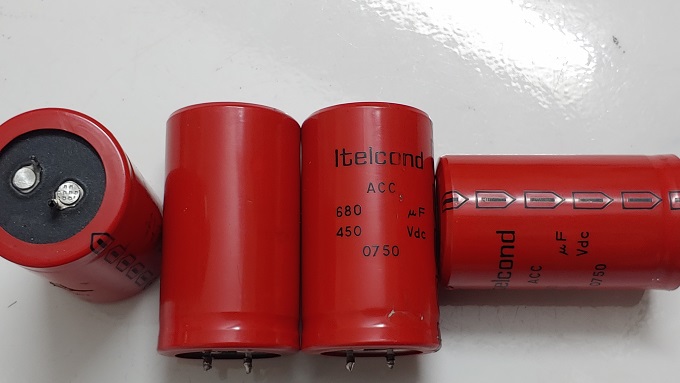 Tụ Itelcond 680uF/450v