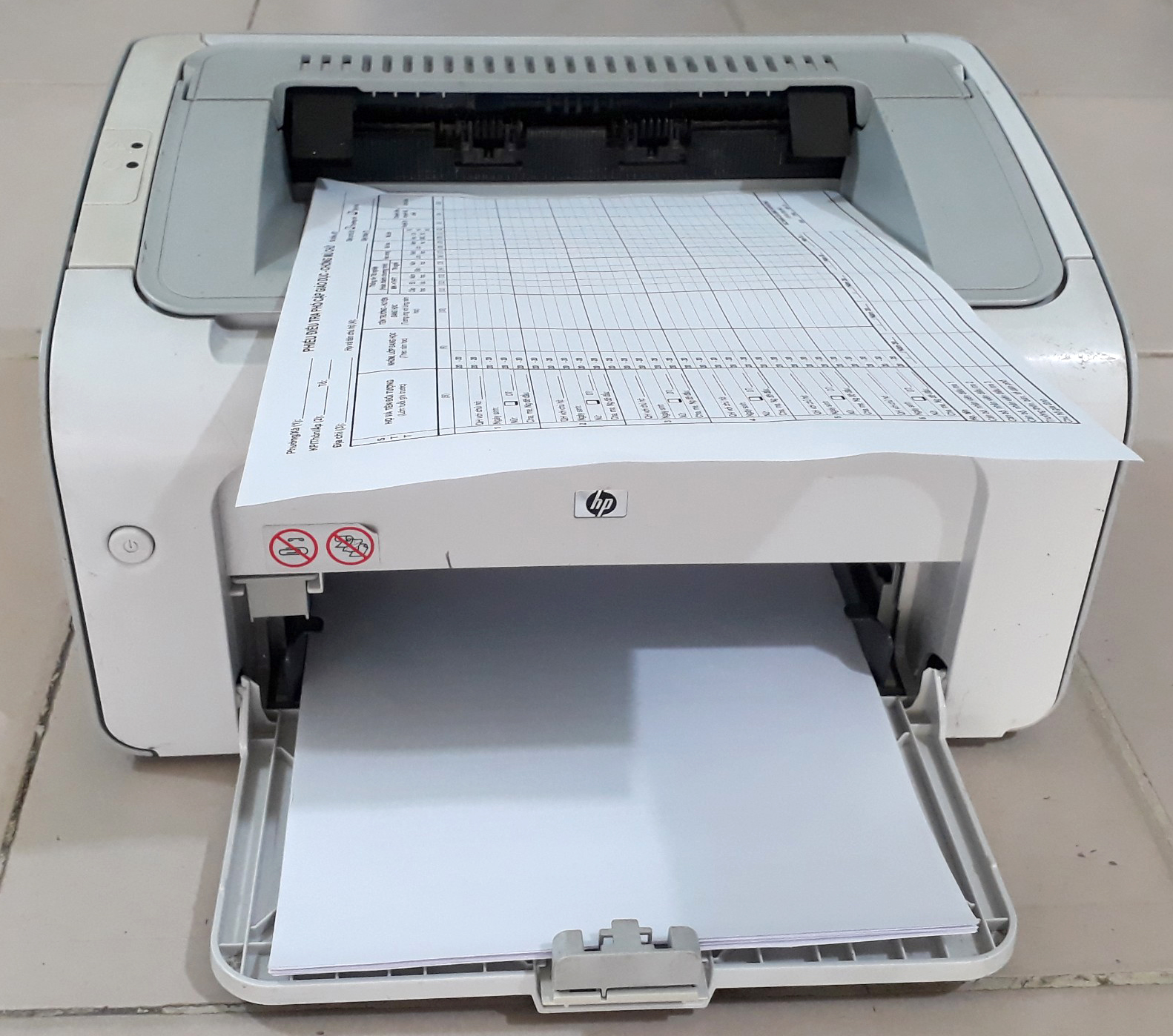 Máy in giấy a4, a5 hp 1005 đã qua sử dụng còn 90%