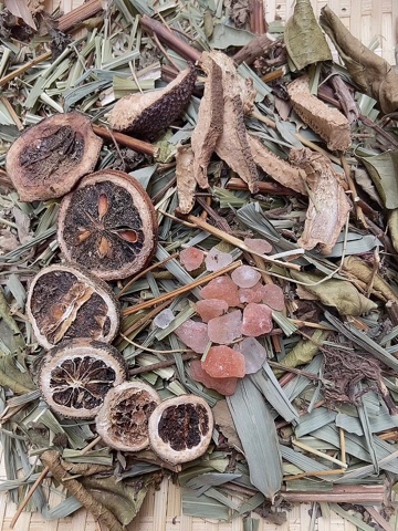 TRÀ THẢO MỘC SÂM BÍ ĐAO HẠT CHIA/SÂM RONG BIỂN( Tăng đề kháng, đẹp da,giải nhiệt, thanh lọc cơ thể)