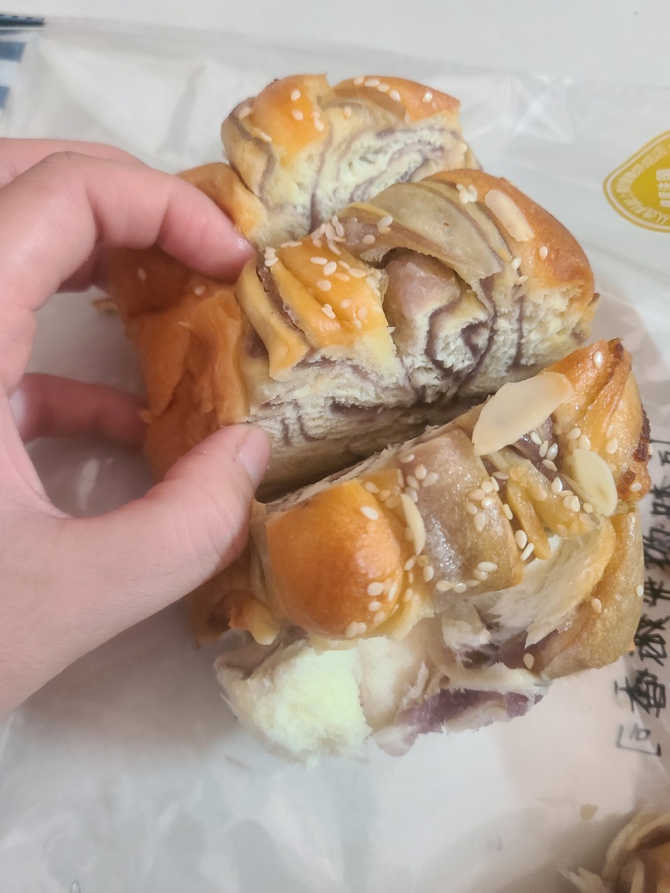 1 Ổ Bánh mì hoa cúc các loại