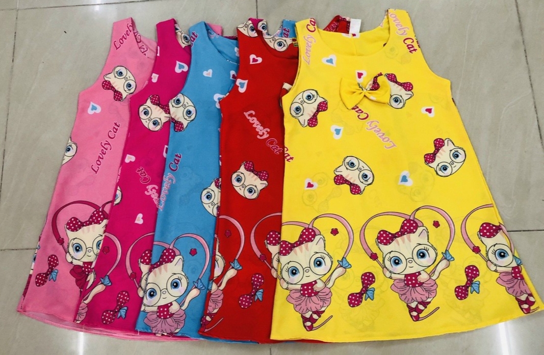 Sale Đầm Lụa Dễ Thương Bé Gái (8-26kg) ( giao màu ngẫu nhiên)