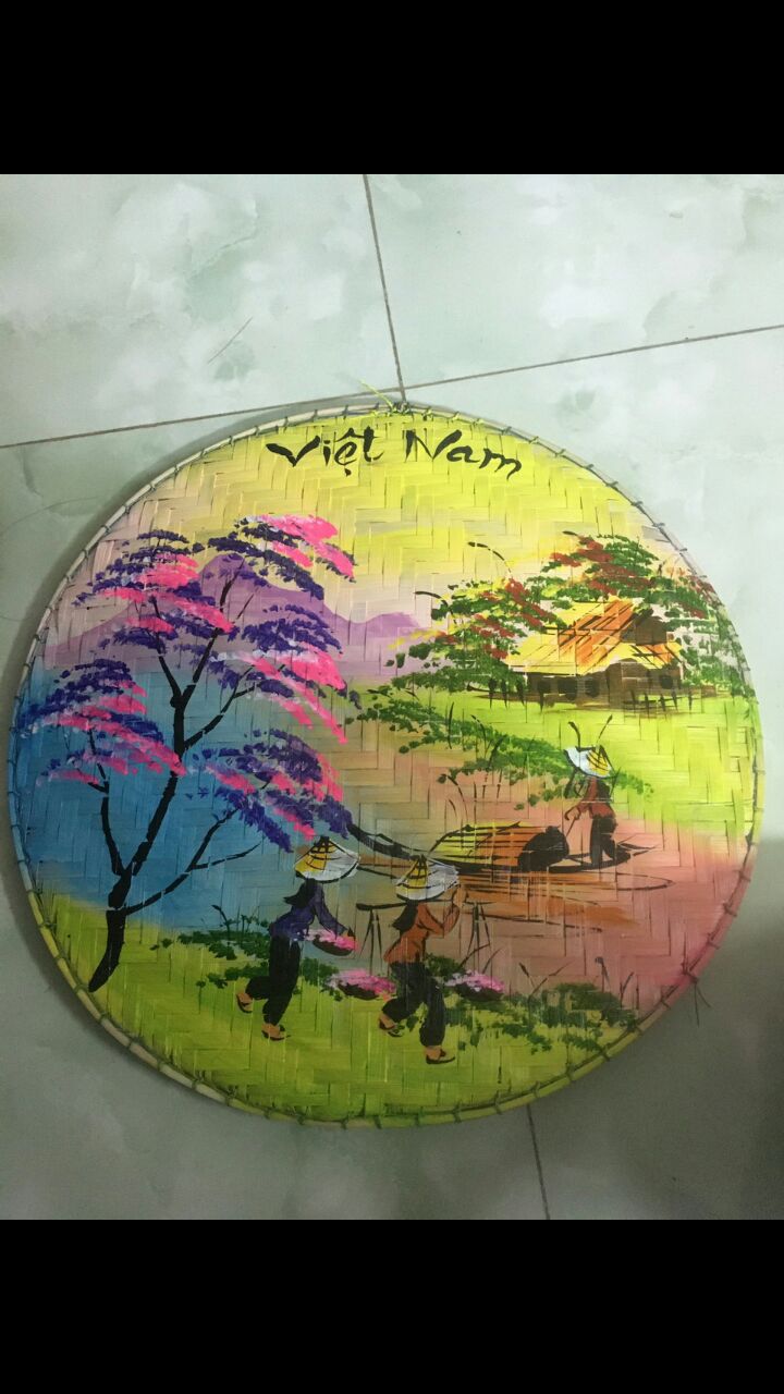 Tranh vẽ trên mẹt tre