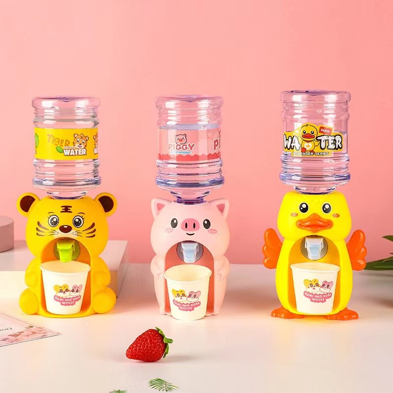 Đồ chơi bình lấy nước mini cho bé