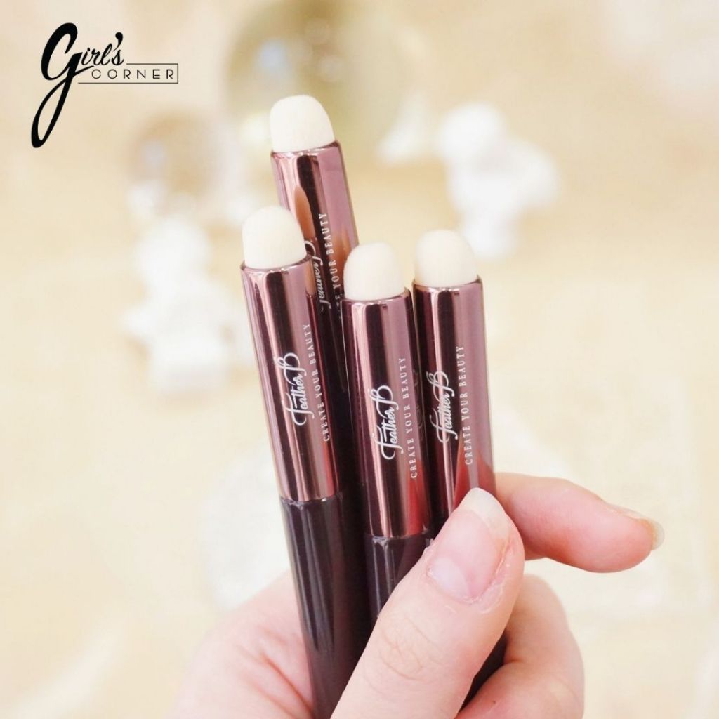 Cọ môi - che khuyết điểm đầu tròn trend  Feather B