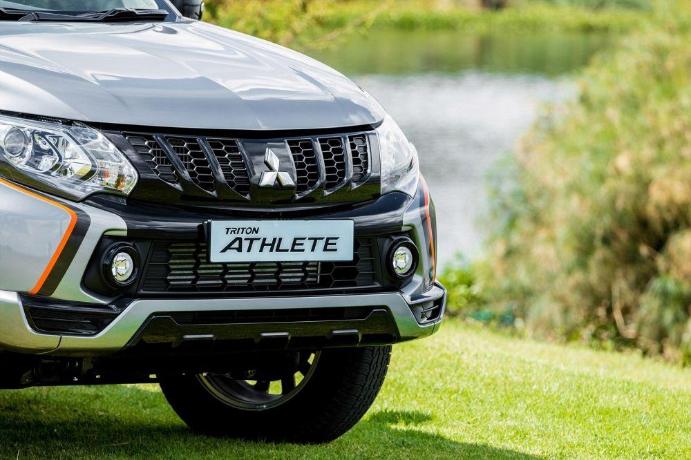 Decal xe Triton - Tem xe Triton Athlete