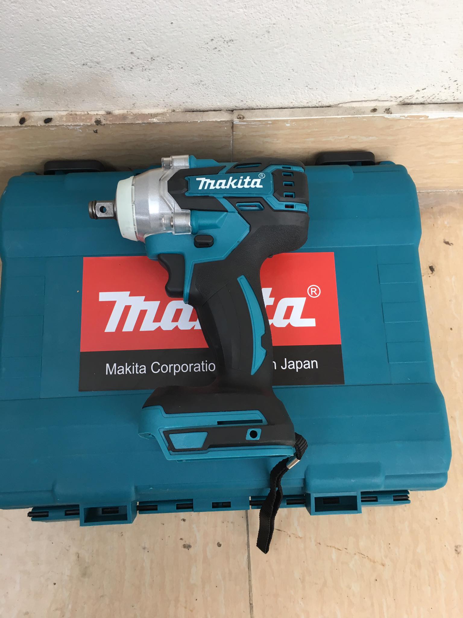 Thân máy siết kiêm bắt vít bulong Makita