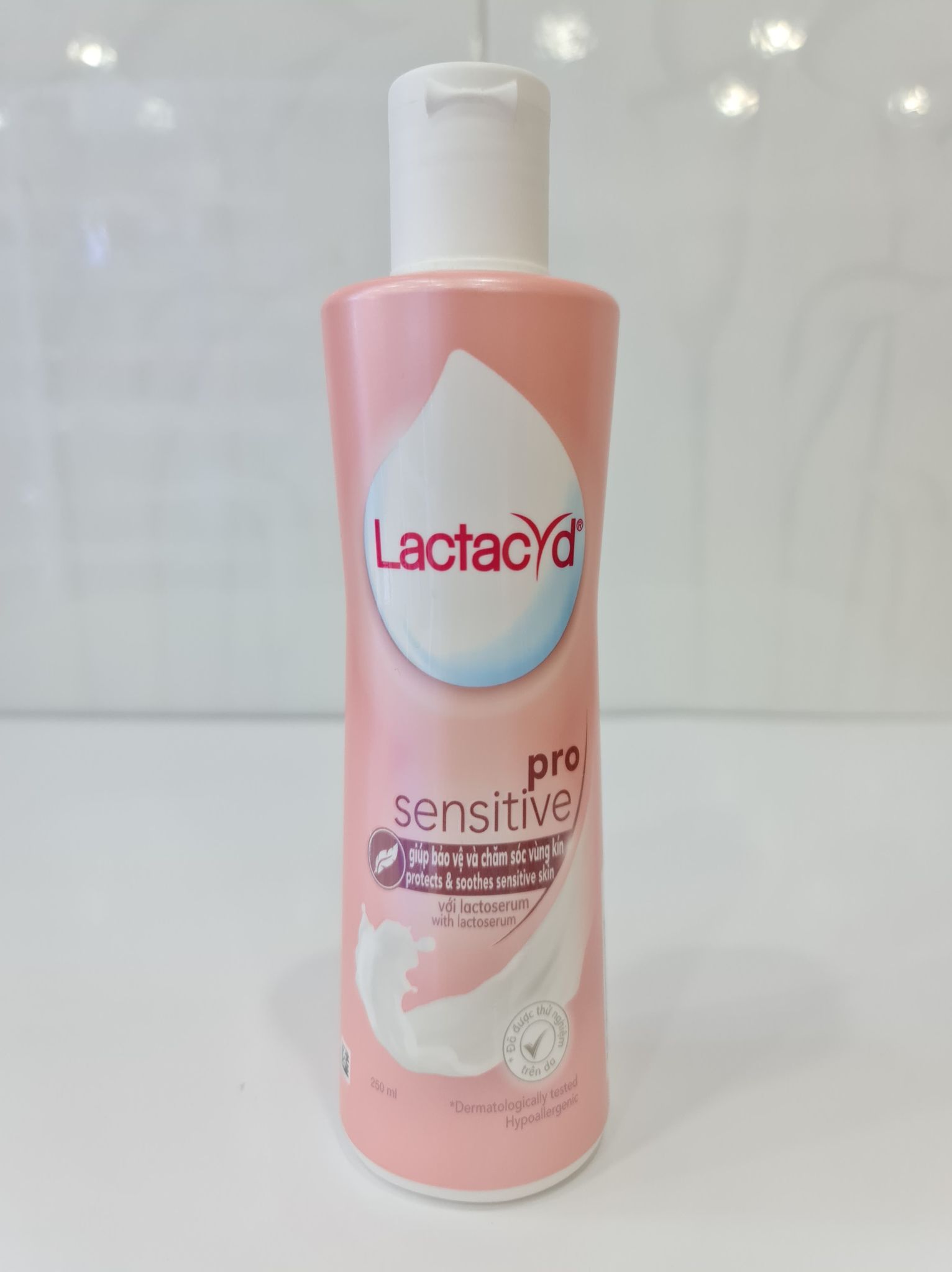 Dung Dịch Vệ Sinh Phụ Nữ Lactacyd 250ml
