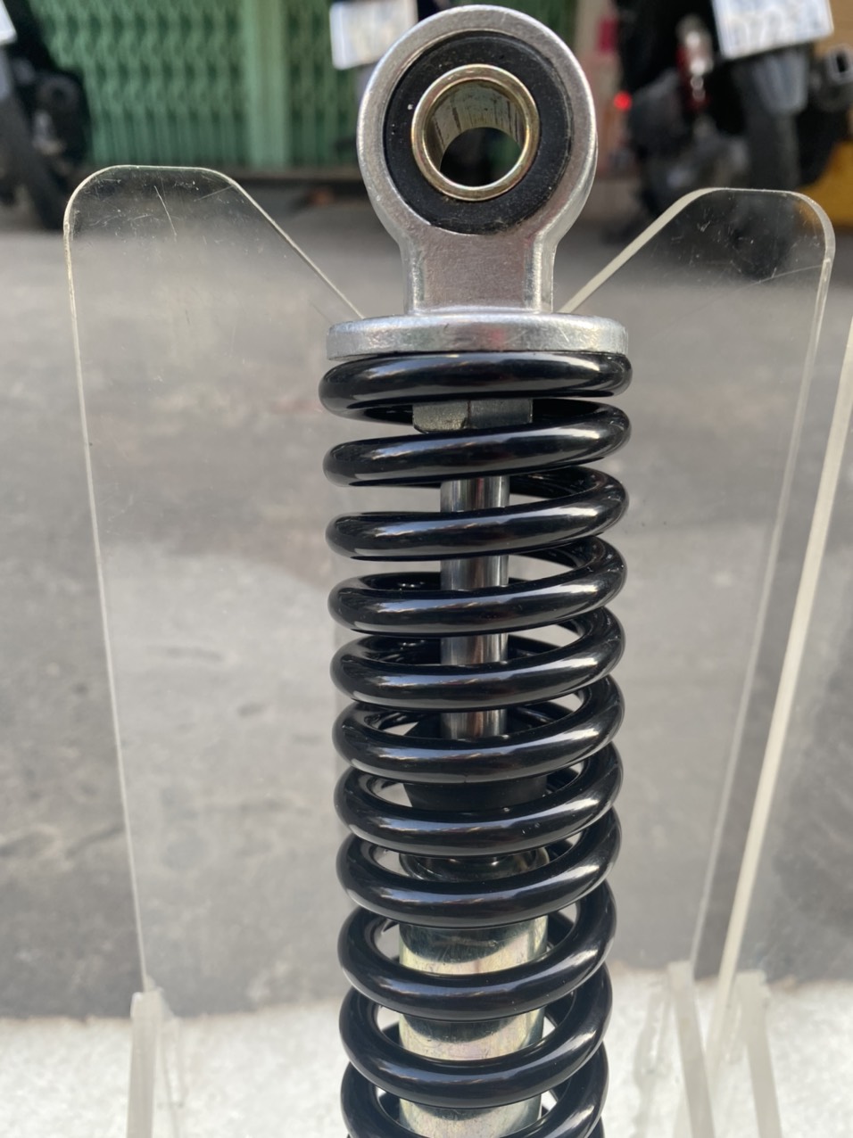 PHUỘC SAU XE MAX 3 - MAX NEO ( TRUNG QUỐC )