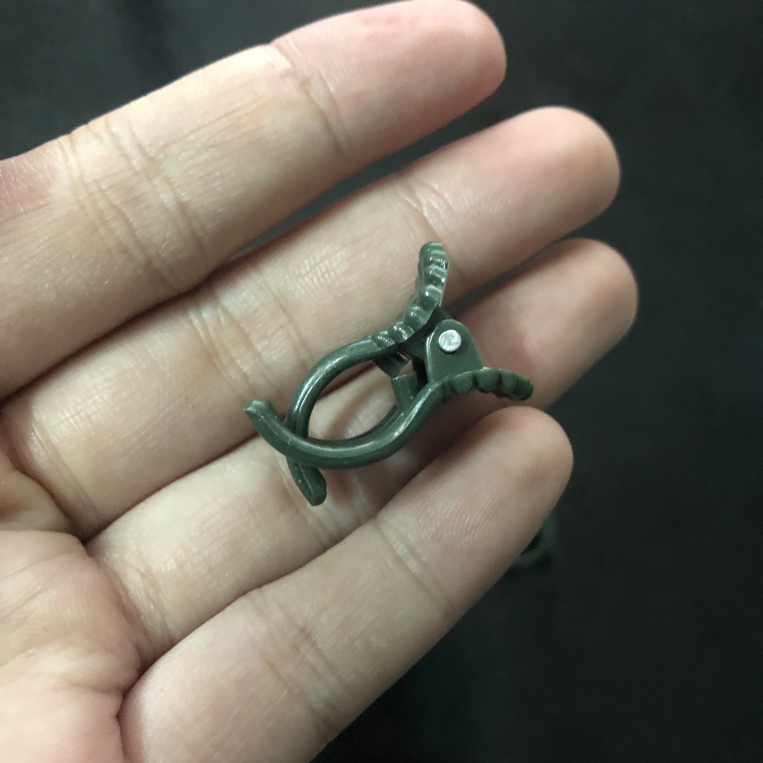 Combo 50 Kẹp bướm - trung