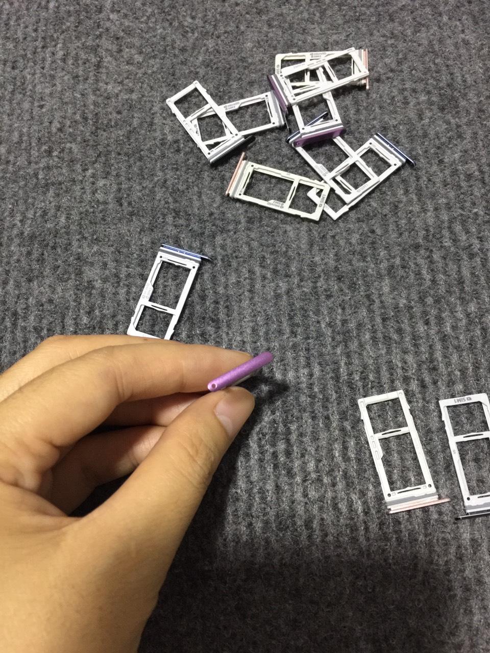 Khay sim Samsung S9/ S9 Plus bản 2 sim tặng cây chọt sim
