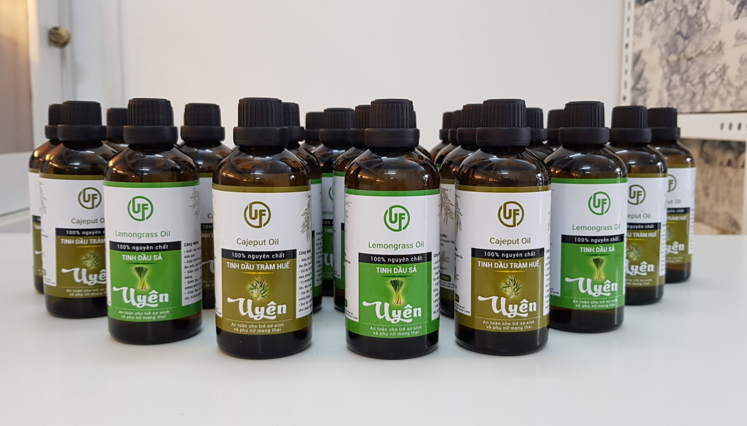 Tinh dầu Tràm Huế Nguyên Chất 100%