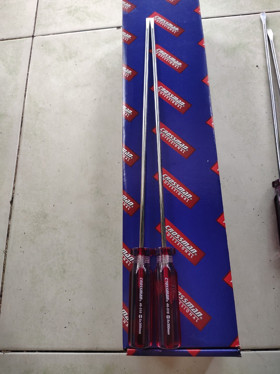 tô vít 5li cán nhựa crosman