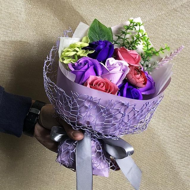 CUỘN LƯỚI NHỆN BÓ HOA