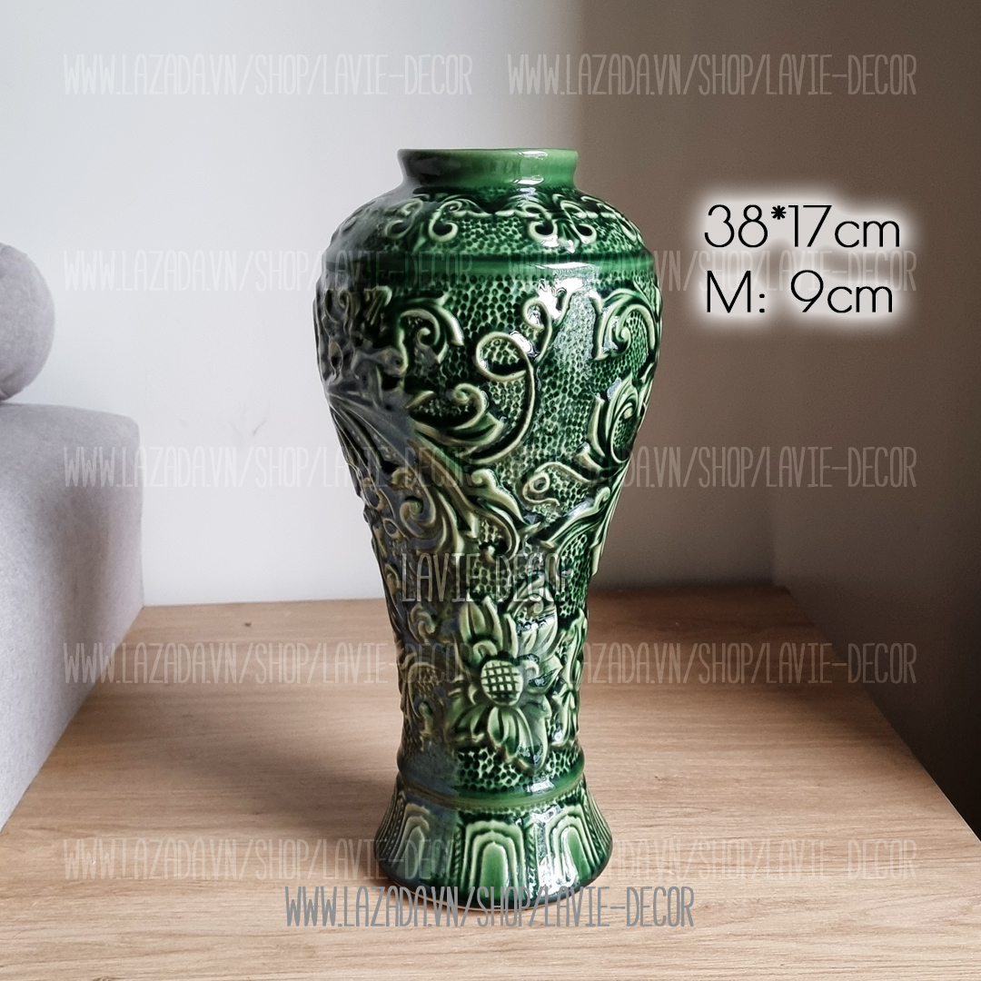 Lọ hoa gốm sứ khắc nổi men ngọc Bát Tràng