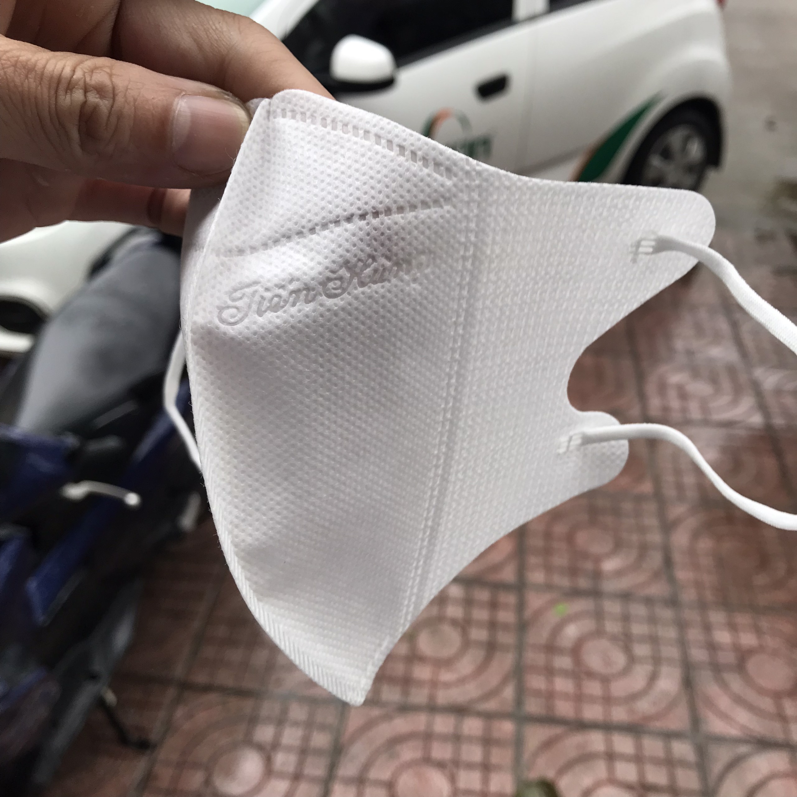 Set 10 chiếc khẩu trang 5D Tiến Hùng