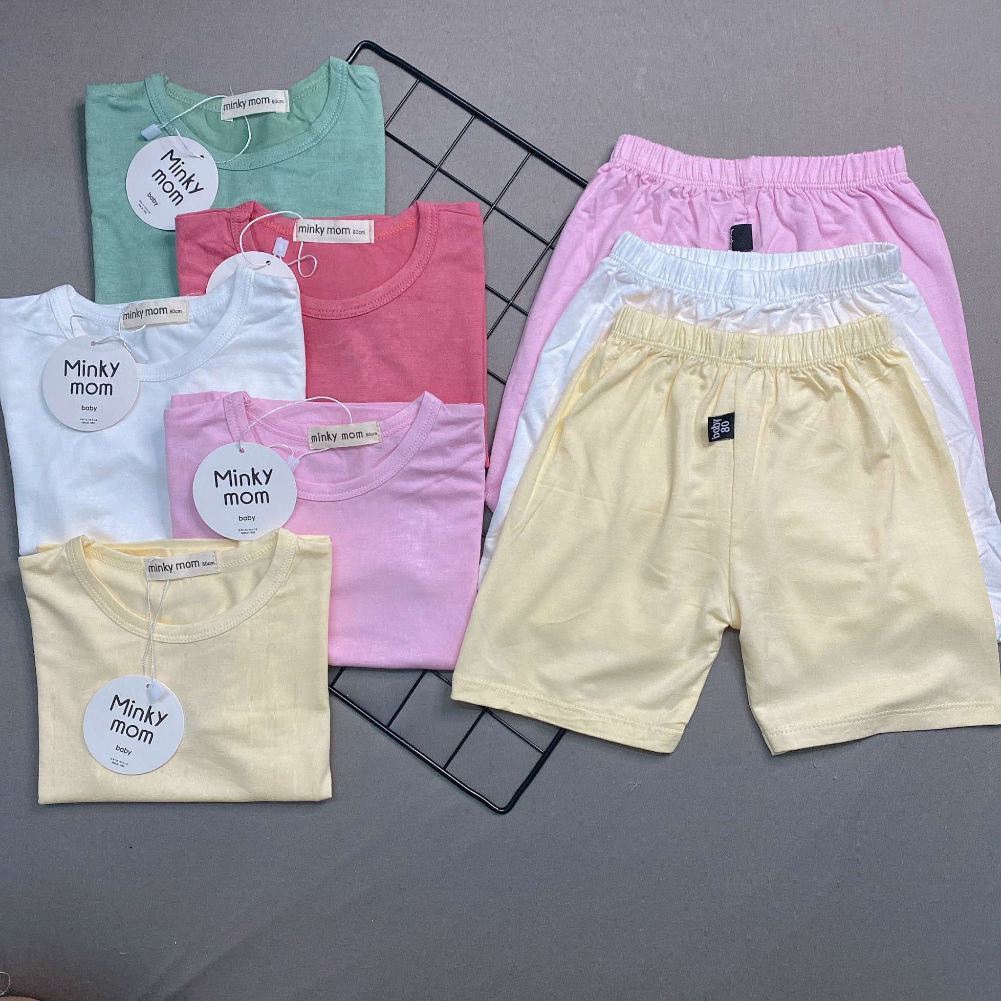 Bộ cộc tay cotton thun lạnh minky mom cho bé trai bé gái