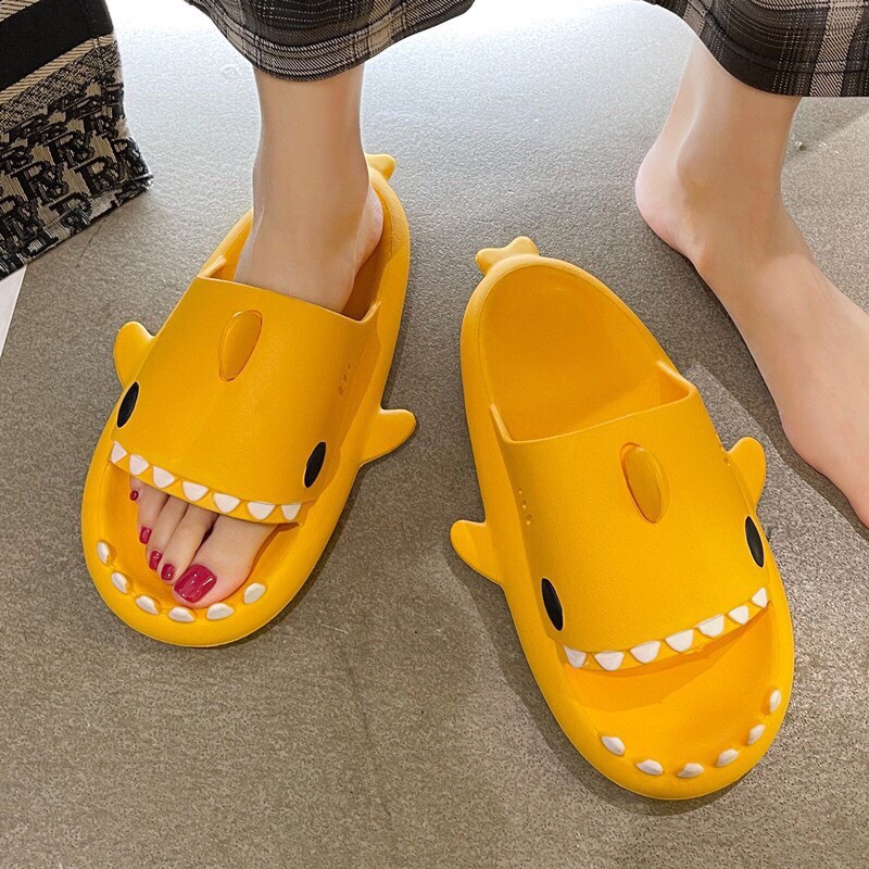 Dép cá mập 5 màu full size 36 đến 41
