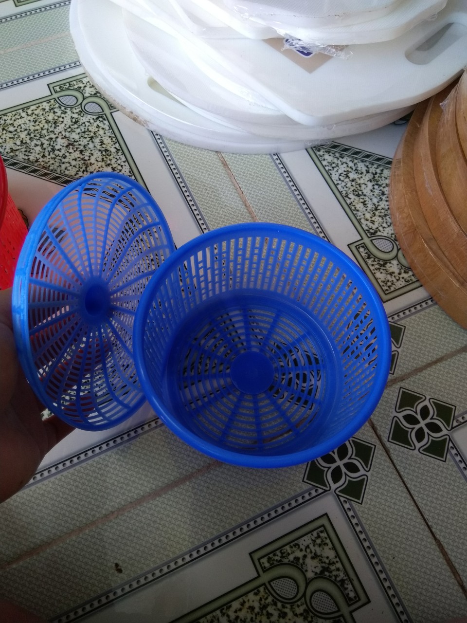 rổ nắp nhỏ đựng hành tỏi (đuờng kính 14cm, cao 11cm)