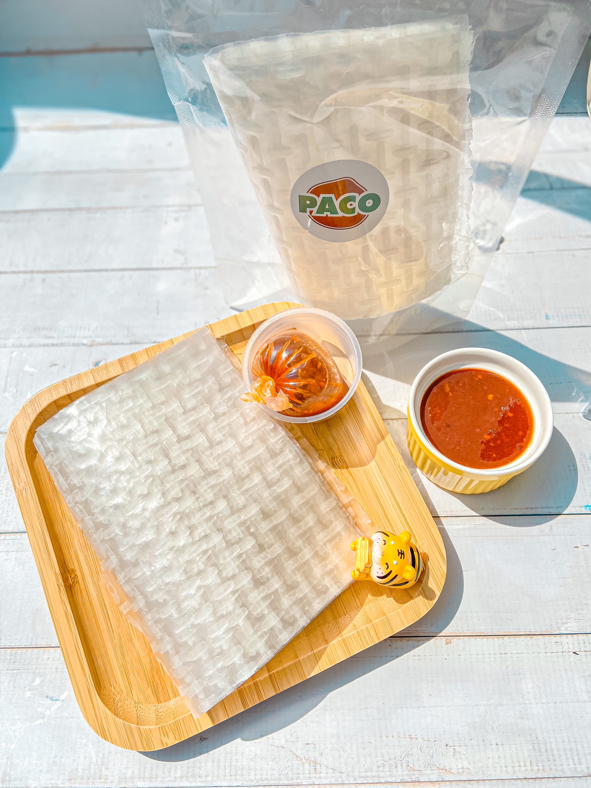Bánh tráng chấm sốt bò chili Paco Food ăn là thích mê gói 100g kèm hủ sốt và bánh tráng
