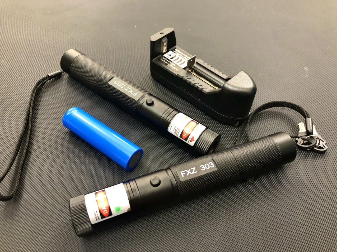 [HCM]Đèn laze laser fxz 303